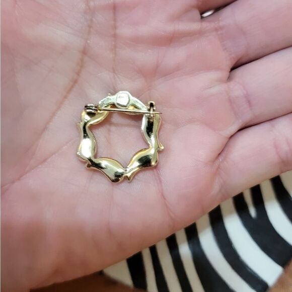 Vintage Gold Tone Paisley Design Brooch - Picture 2 of 7